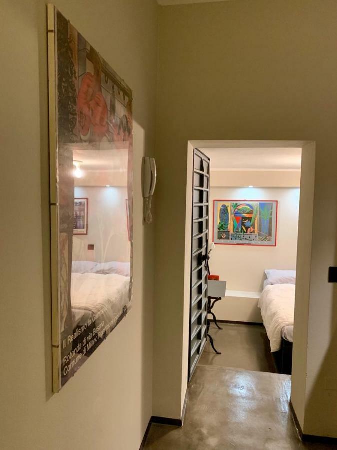 Ferienwohnung Fra Storia E Modernita Mailand Exterior foto