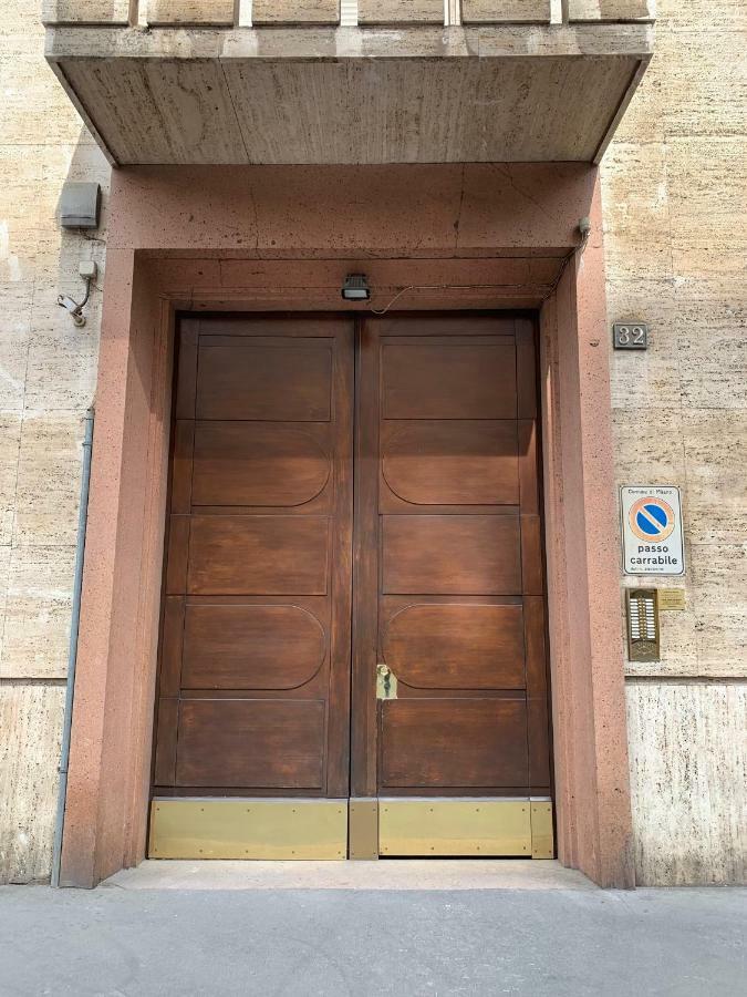 Ferienwohnung Fra Storia E Modernita Mailand Exterior foto